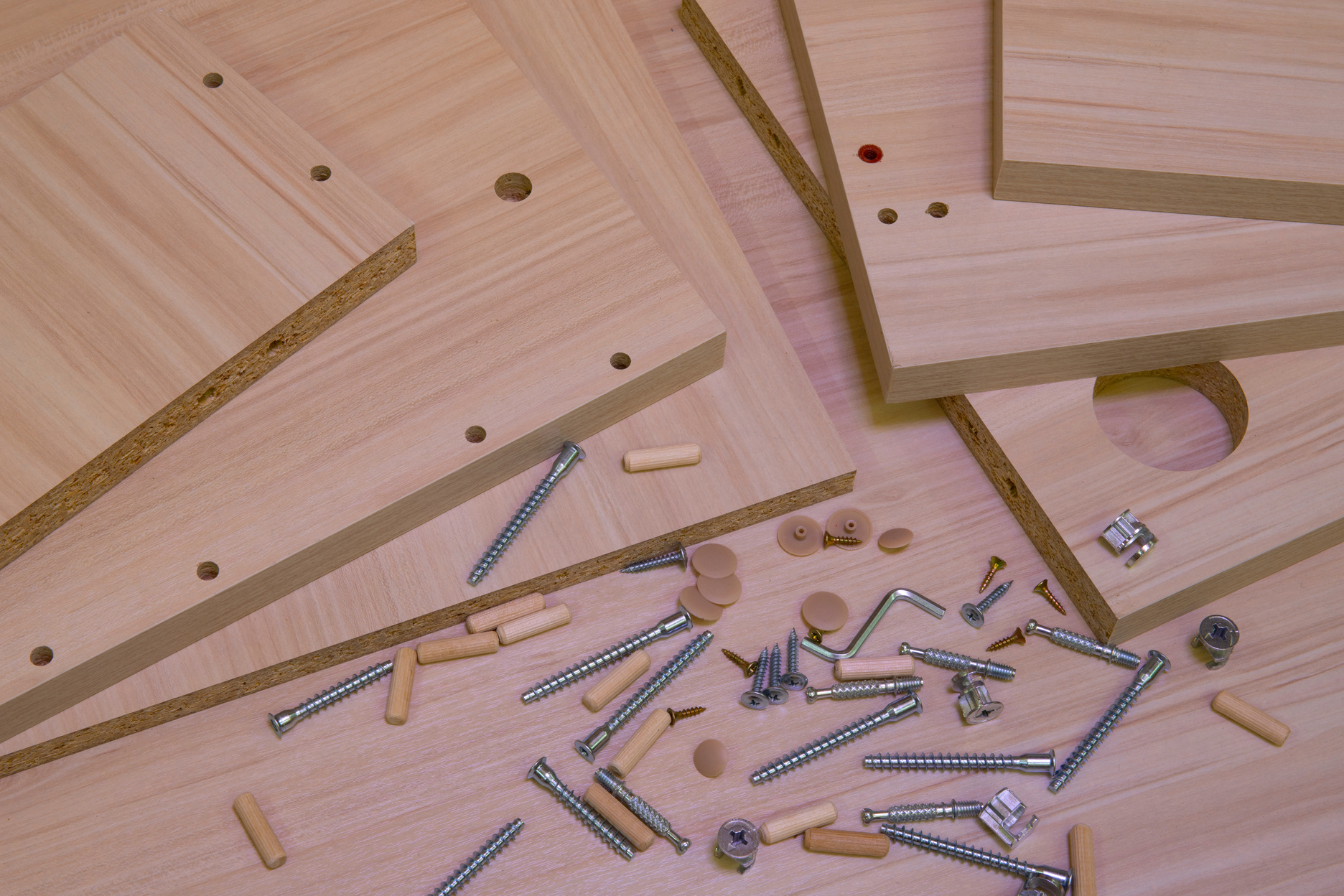 Furniture assembly